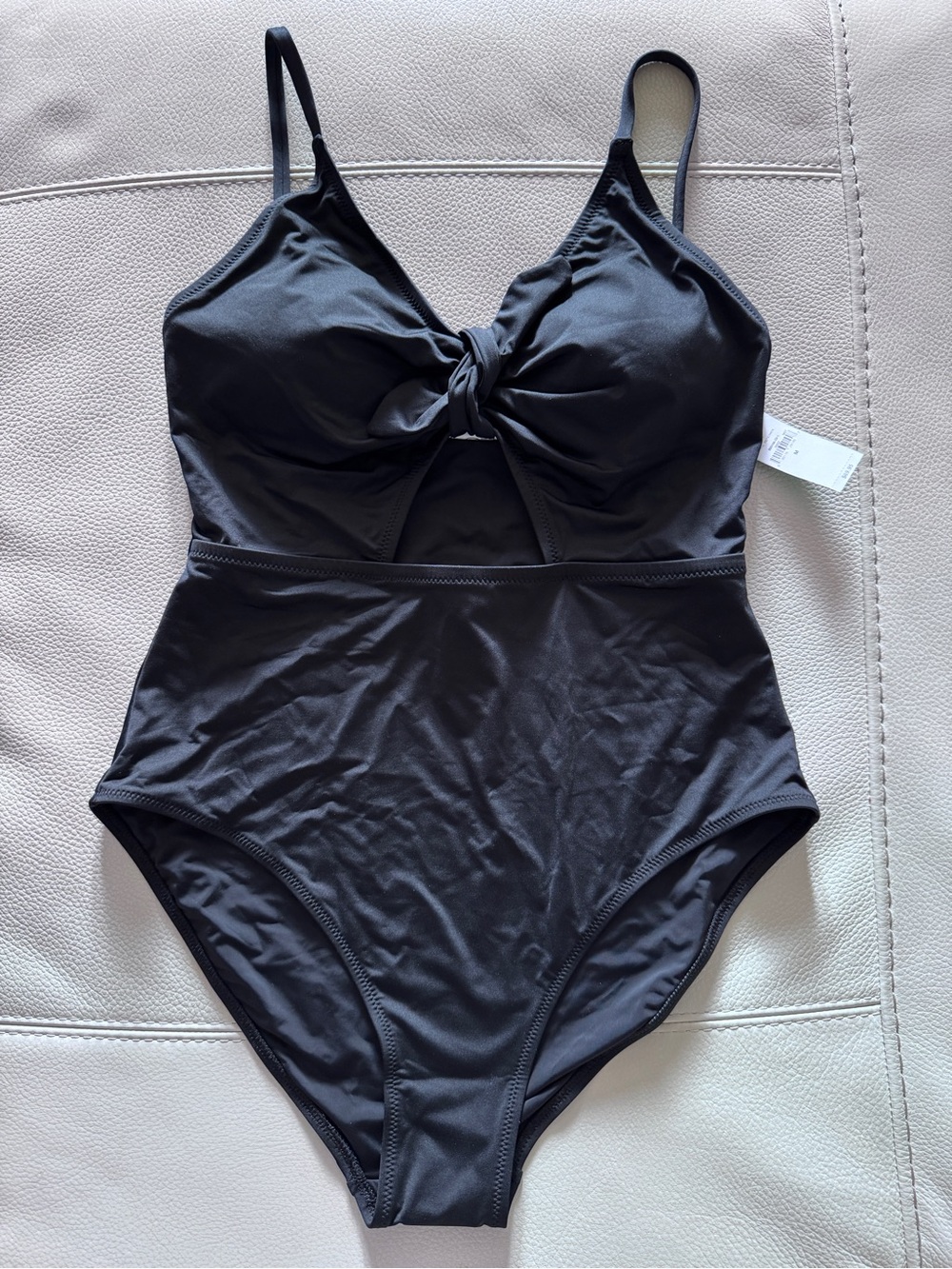 Gap Women’s Black One-Piece Swimsuit with Front Knot (NWT) size M
